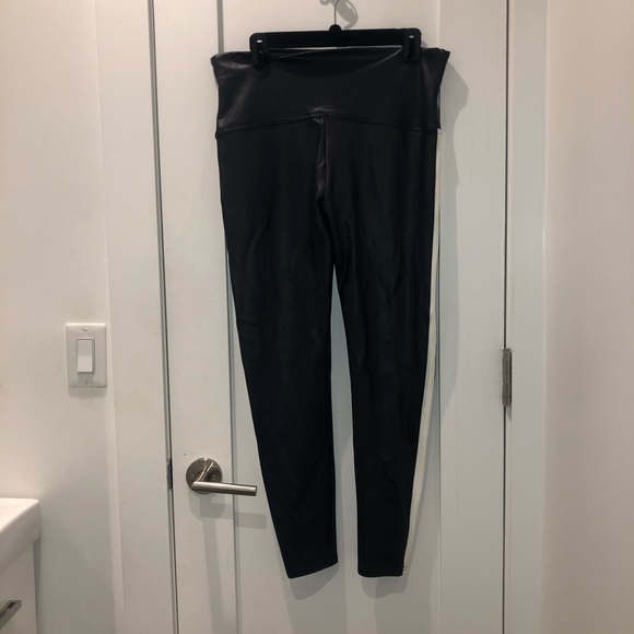 Spanx Faux Leather Side Stripe Tuxedo Leggings - Picture 4 of 4